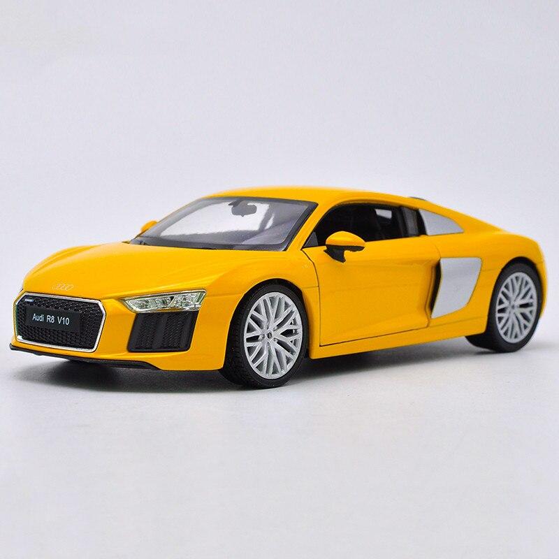 Exquisite 1 :24 R8 Sports Car Alloy Model ,Simulation Metal Collection And Exquisite Gift Model ,Boutique Decoration ,Free Shippi