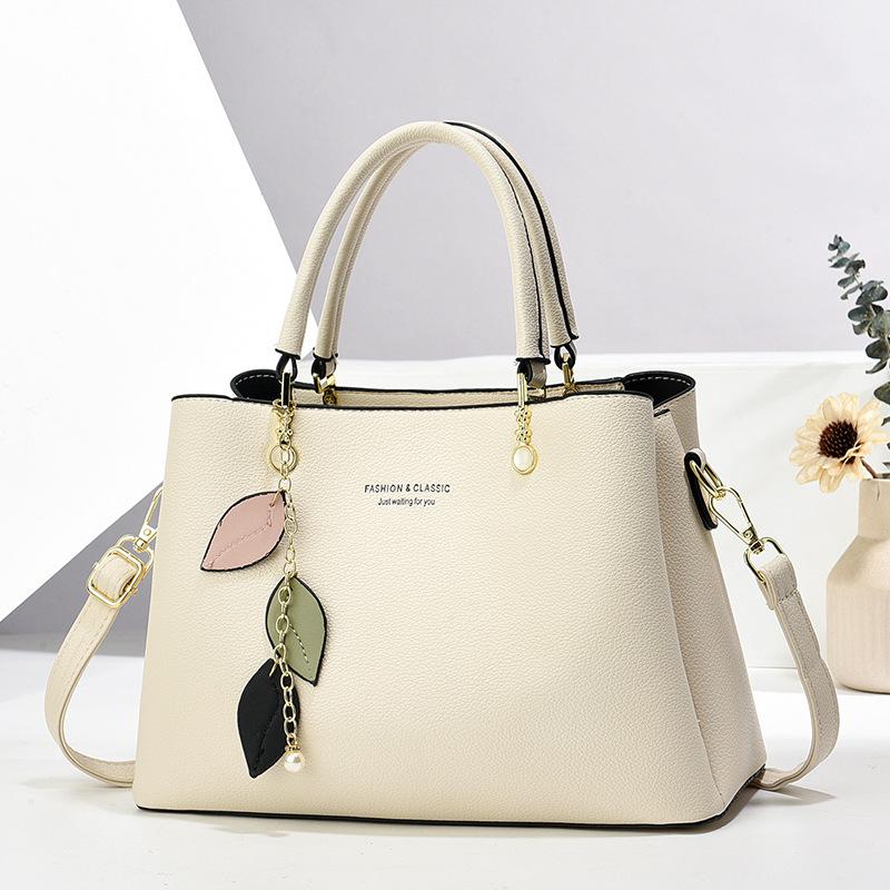 Fashion Brand Designer Women'S Handbag Large Capacity Casual Shoulder Bag Classic Versatile Crossbody Bag Commuting Tote Bag