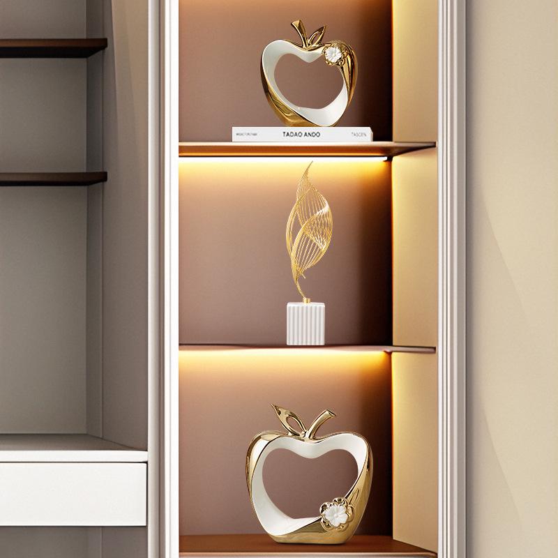Luxurious Apple Ornament: Elegant Living Room & Hallway Décor