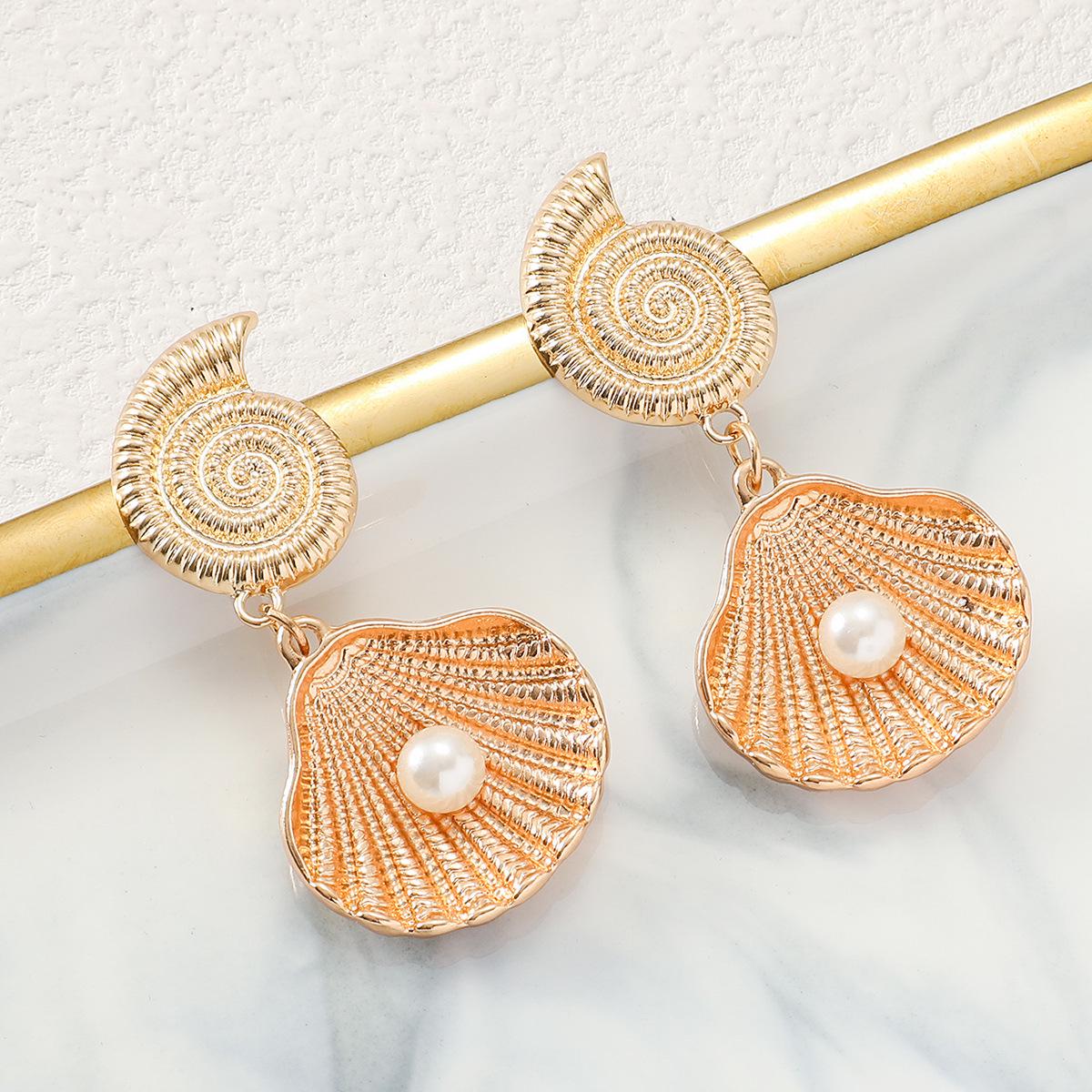 

Элегантные серьги в виде морских звезд: Тенденции европейского и американского стиля для женщин