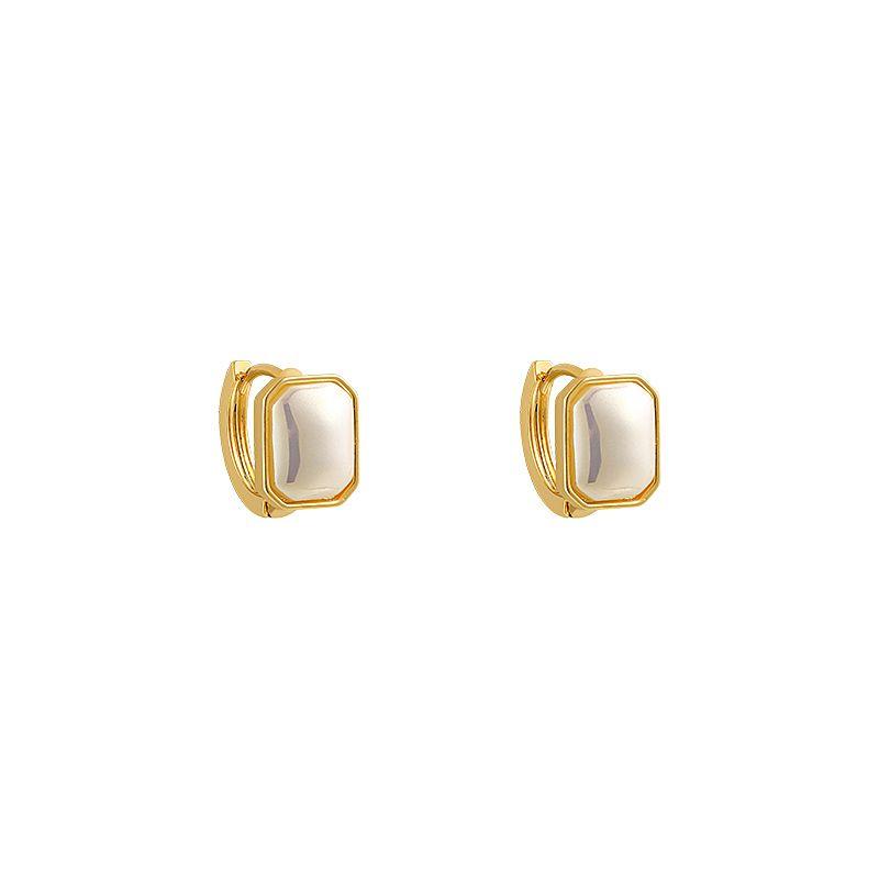 Square Sugar Pearl Earrings New 2023 Best Selling French Earrings Female Accessible Luxury Special-Interest Design Fancy Temperament Ear Clip