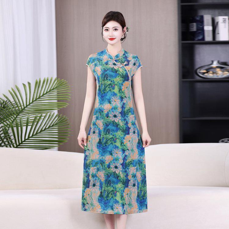 Summer Cheongsam for Middle-aged Moms (50-60) - Flattering Fit for a Subtle Belly Concealment