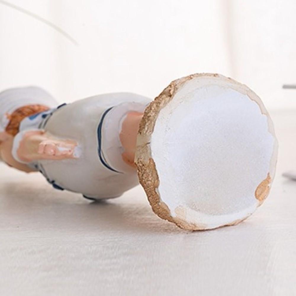 Resin Crafts Salute Doll Ornament Mediterranean Style Couple Figure Model  Home Decoration