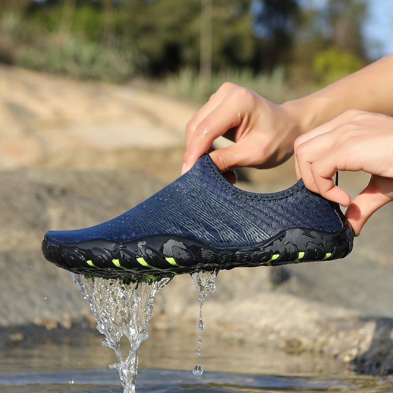 Slip-on Wading Sneakers Men Women Quick Drying Aqua Shoes Lightweight Breathable Water Sports Shoes for Surfing Fishing Kayaking