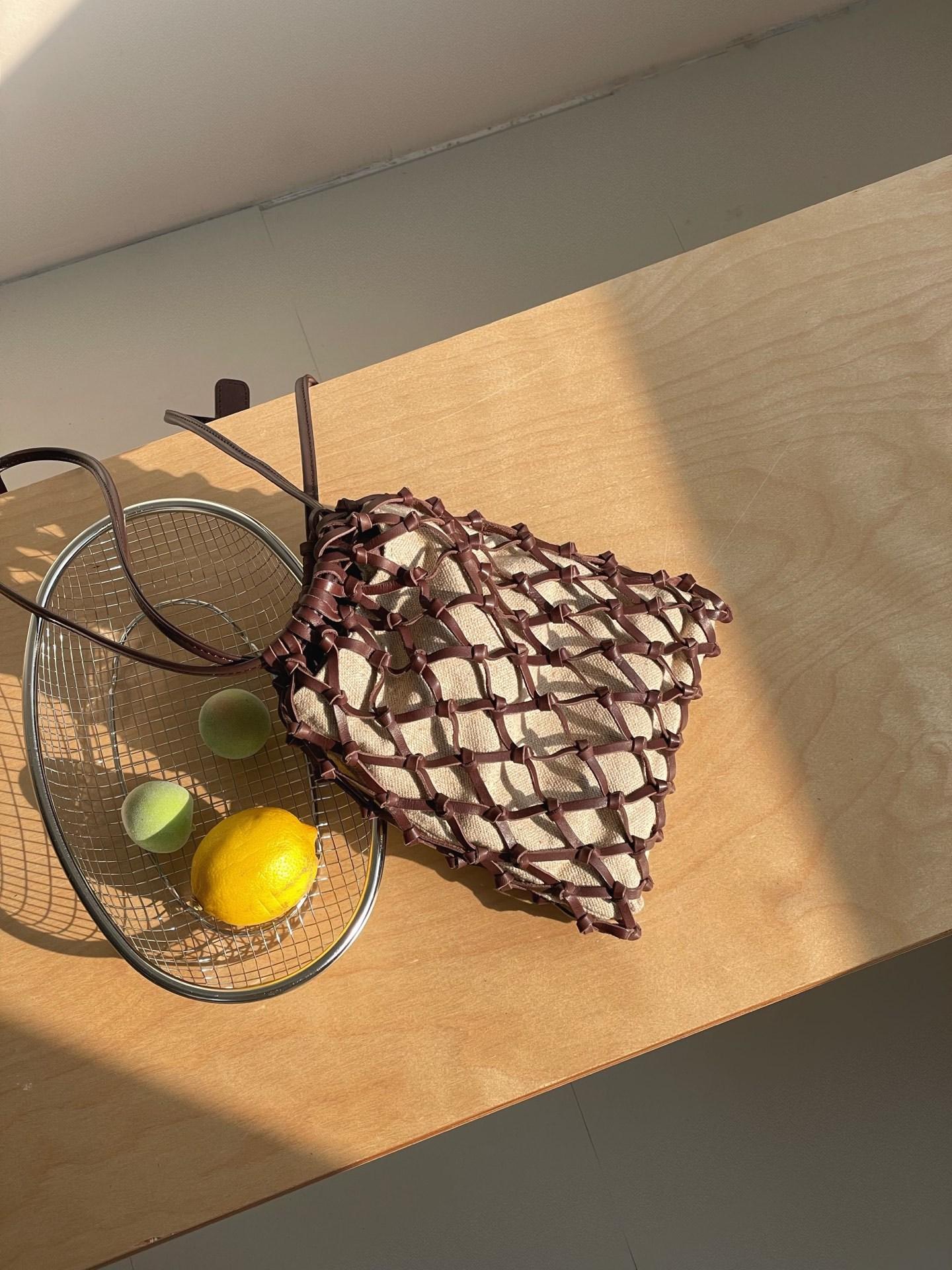 

Модная женская сумка кроссбоди из коровьей кожи на одно плечо, модная маленькая сумка-выдвижная из натуральной кожи 16*23cm кофейный