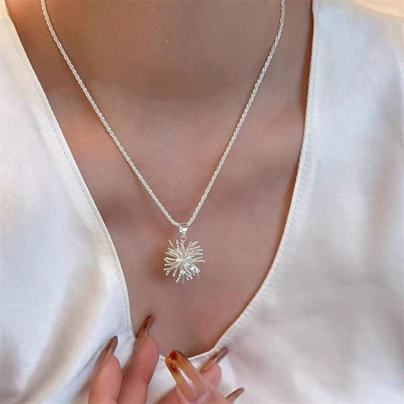 Retro Autumn and Winter Long Necklace Women's High-end Sweater Chain Niche Design Accessories