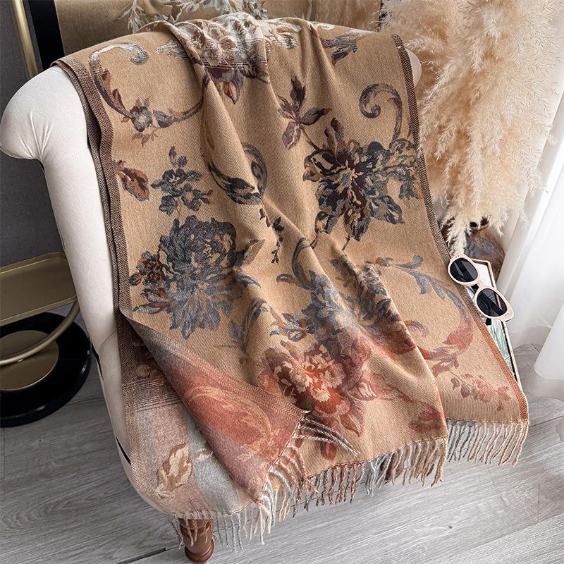 European classical vine flower imitation cashmere shawl retro old tone exquisite jacquard texture fringe warm