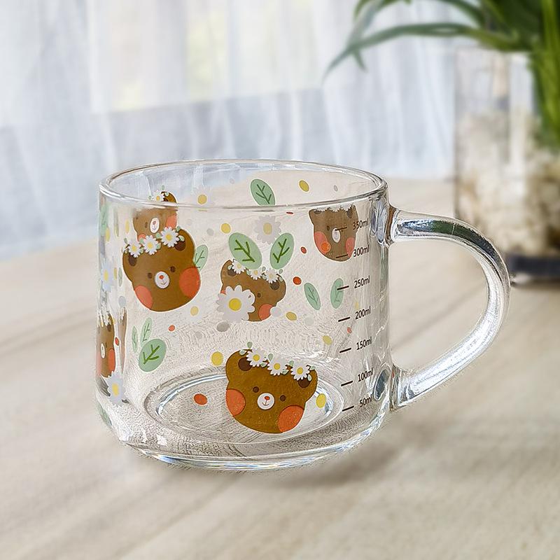 Cupa de lapte drăguță din sticlă cu pai de desene animate, cu capac și linguriță, cadou personalizat.