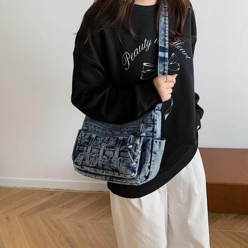Fashionable Denim Casual Single-shoulder Bag with Multiple Pockets, Lightweight Crossbody Small Square Bag