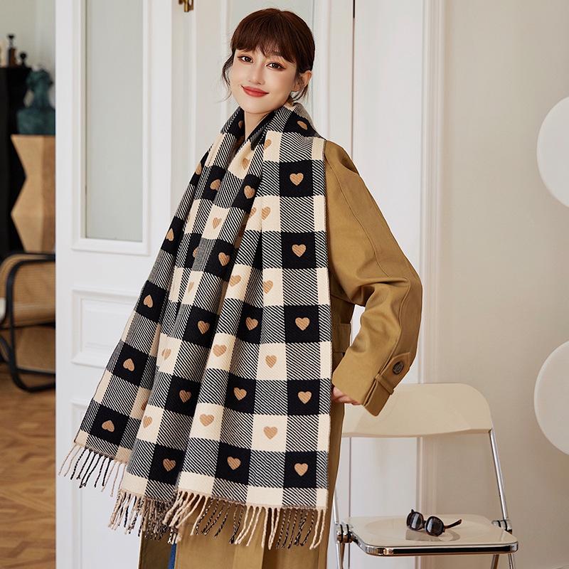Botvotee Women's Autumn and Winter Heart-Patterned Scarf, Women's Plaid Comfortable Scarf, Thick Large Blanket Shawl Scarf
