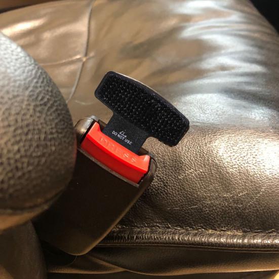 2Pcs Seat Belt Buckle Replacement Parts Wear-Resistant Durable Easy To Use Rhinestone Design Automotive Buckles