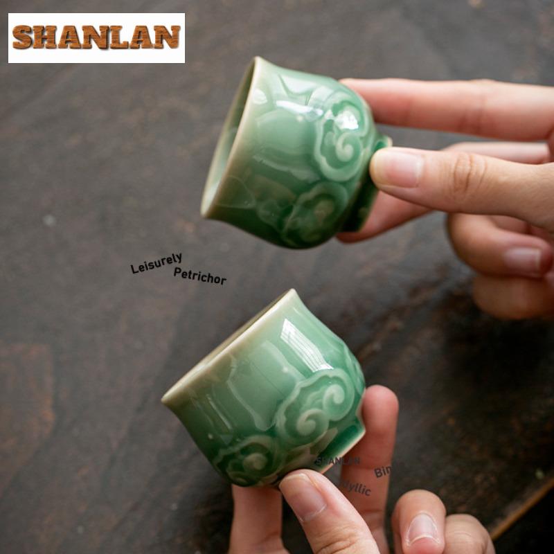 Tazza da tè pattern Nuvola Celadon Boutique Tazza da tè fatta a mano Brocca Tazza per degustazione e annusare Tazze da Chazhan Tazze da Maestro Servizi da tè Forniture