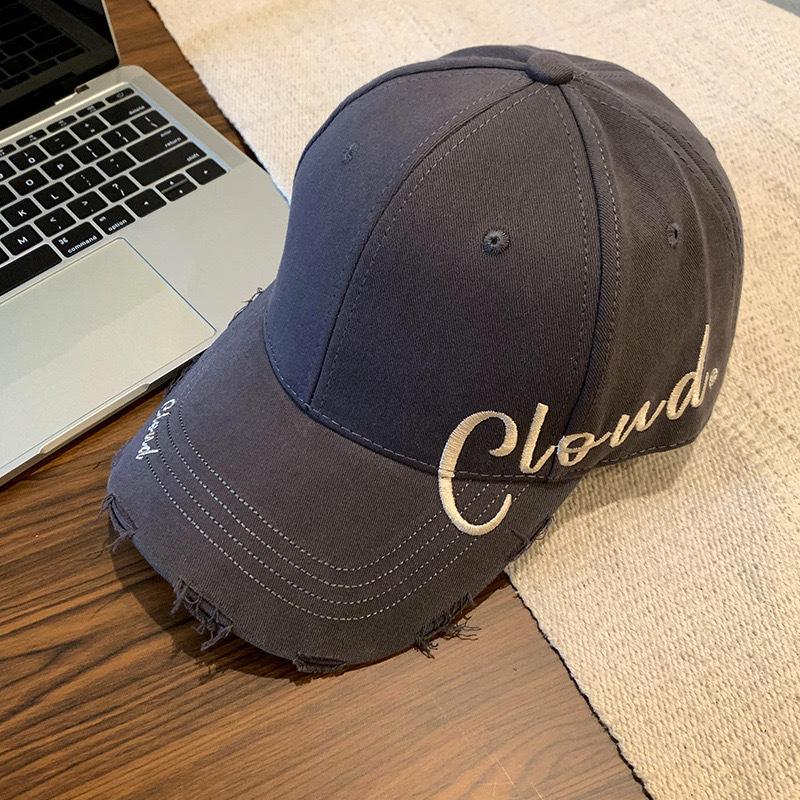 Black Side Letter Embroidered Baseball Hat for Women In Summer Travel Sun Protection Sun Protection Baseball Hat Showing Small Face