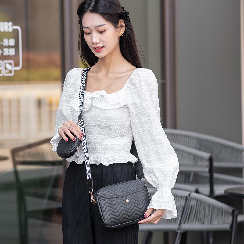 2023 New V-Pattern Fashion Embroidery Shoulder Crossbody Bag