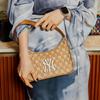 MLB Monogramm Serie New York Yankees Vintage All Over Print NY Polyester Unterarmtasche Mahjong Tasche Tragetasche Normale Damen Handtaschen 32BG33111-50B