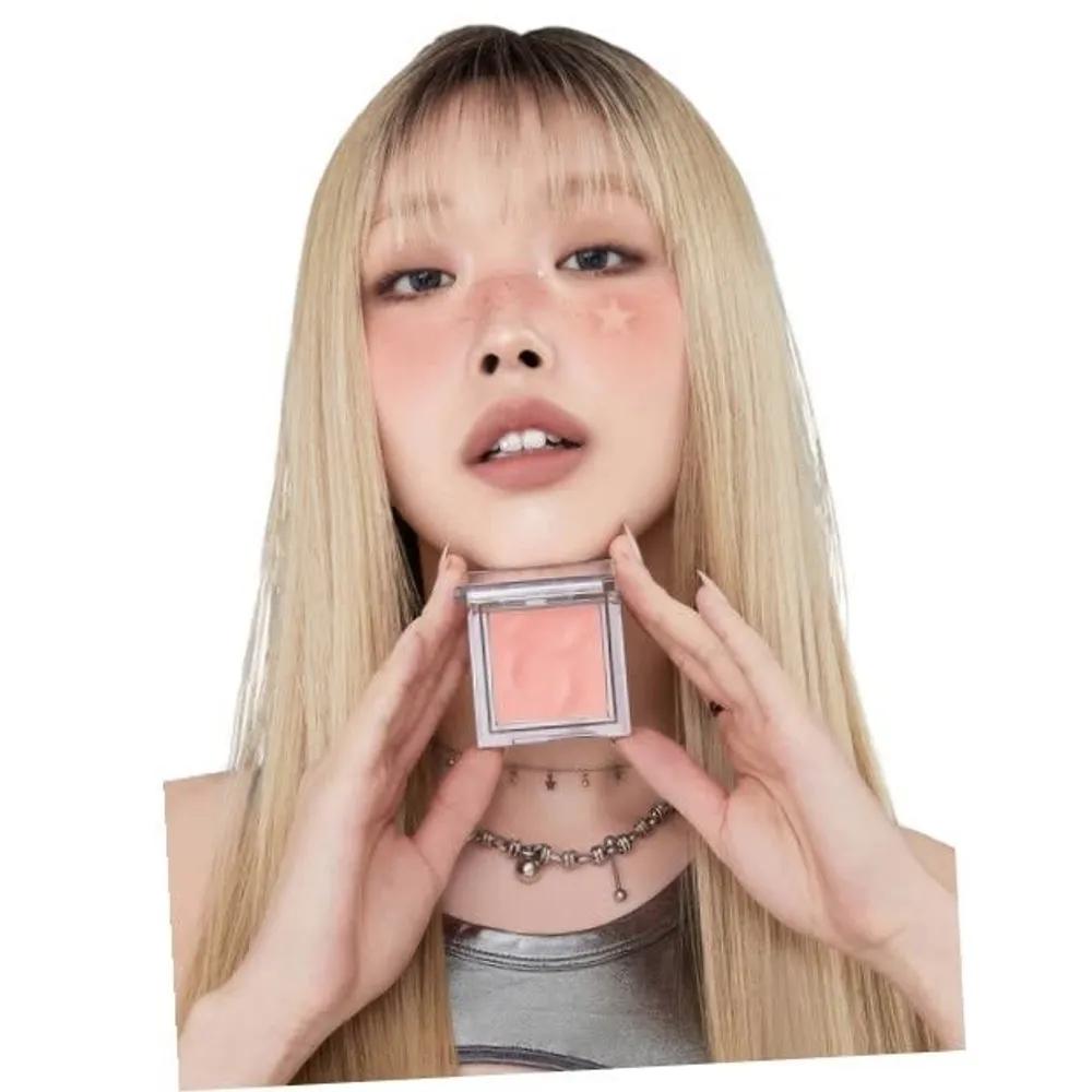 ABOUT TONE ABOUT TONE Color Added Fluffy Wear Blusher (10 colors) 02 Bashful Pink