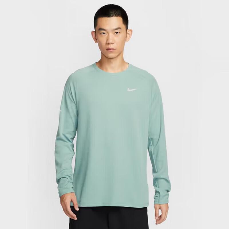 NIKE Men s HV2706 Long-Sleeve Knit Shirt M