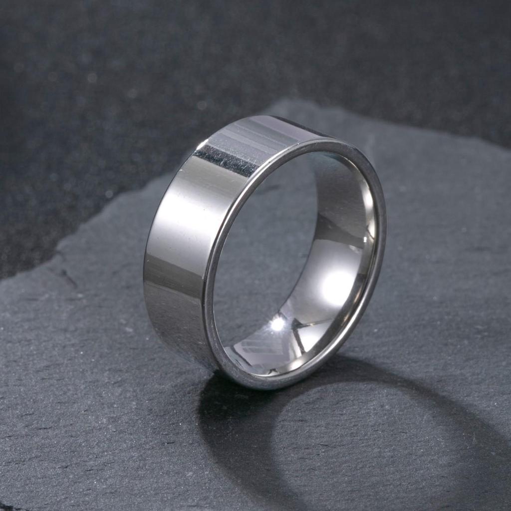 18 Karat Goldbeschichteter Edelstahl Ring mit Polka-Dot-Index – Hip-Hop-Mode Titan Schmuck