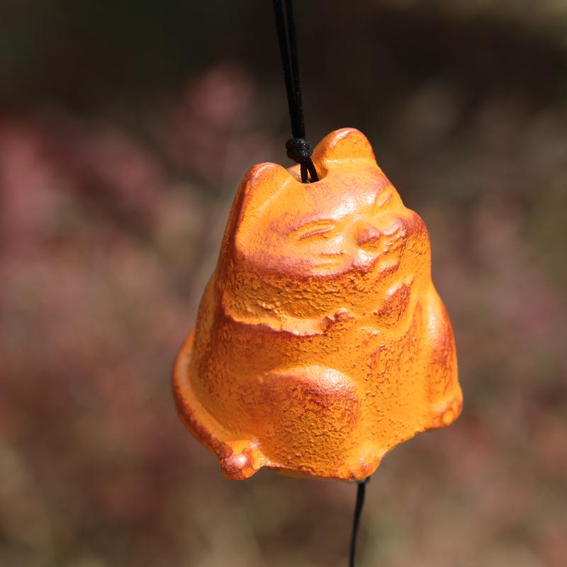 Asian Style Cast Iron Wind Chime: Retro Outdoor Balcony or Camping Ornament Bell