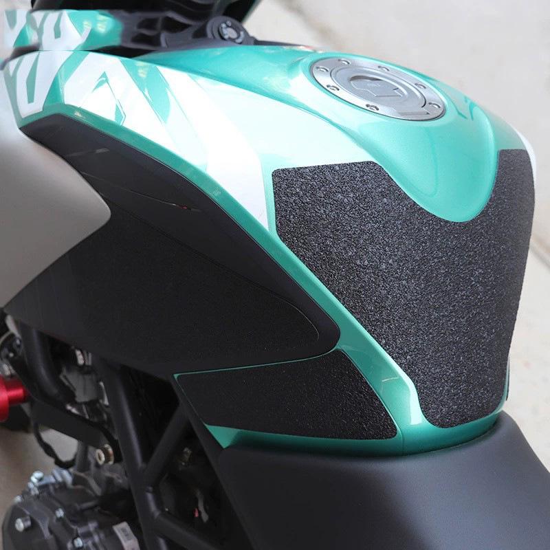 Everest Kayak 321R Anti-Scratch & Anti-Slip Protective Tank Sticker