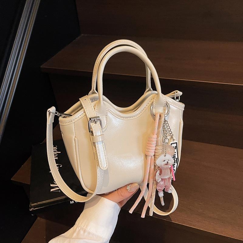 Large-capacity Bag Women's Spring and Summer Versatile 2025 New Retro Casual Shoulder Messenger Bag Simple Commuter Tote Bag