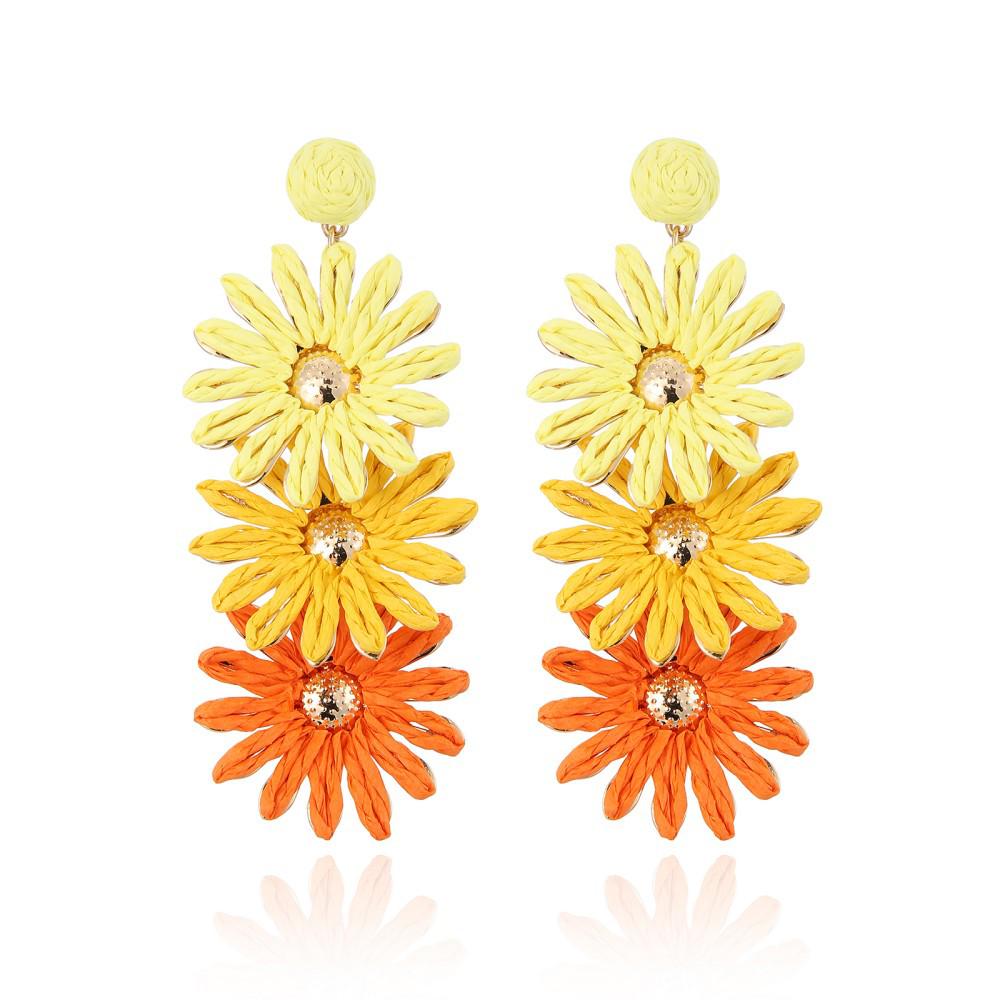 Bohemian Daisy Stud Earrings: Handmade Raffia Sunflower Style