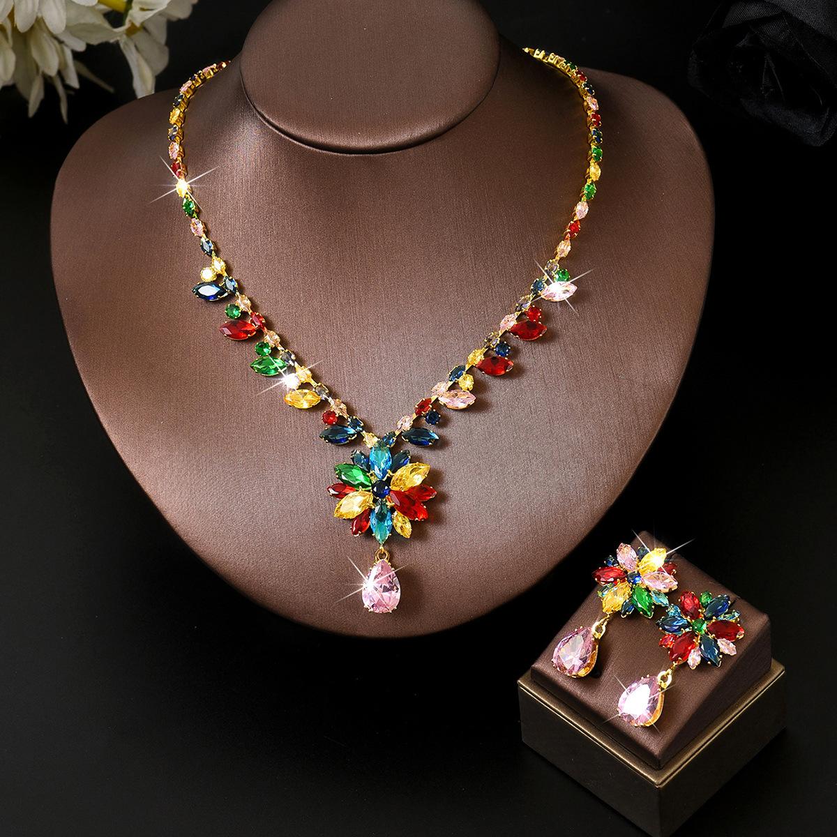 

2026 Set European and American Style New Fashion Trend Zircon Color Necklace Earrings Tulip Temperament Collarbone Chain Women 45CM