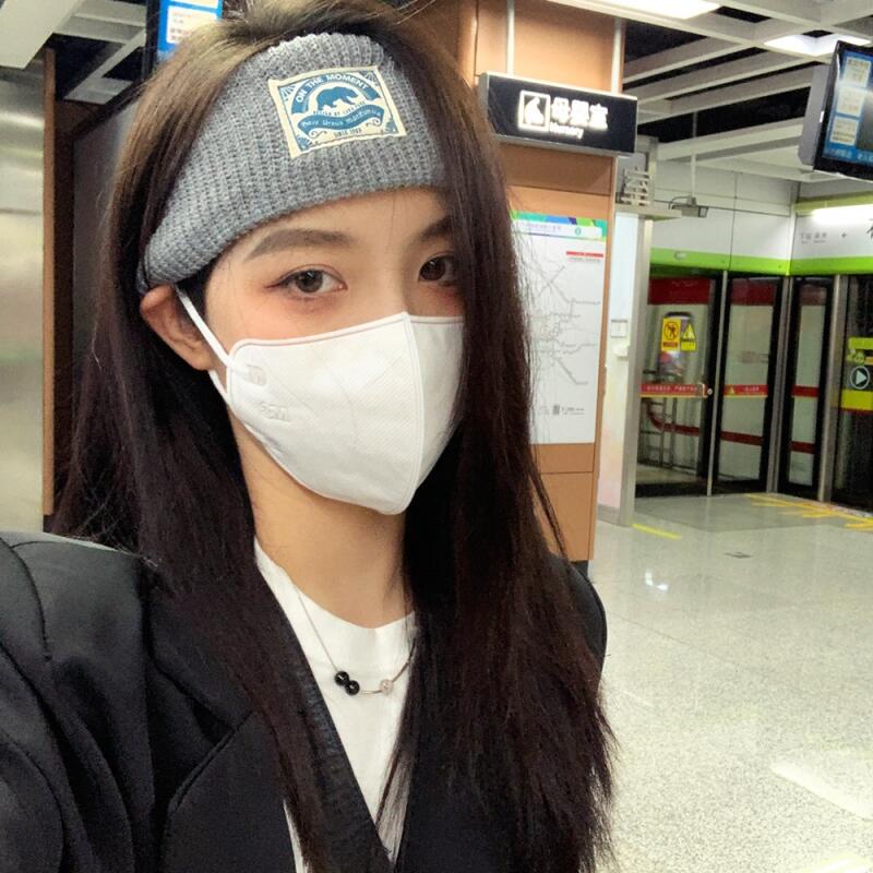 

On the Moment Signature Label Hairband C3 Gray GRAY