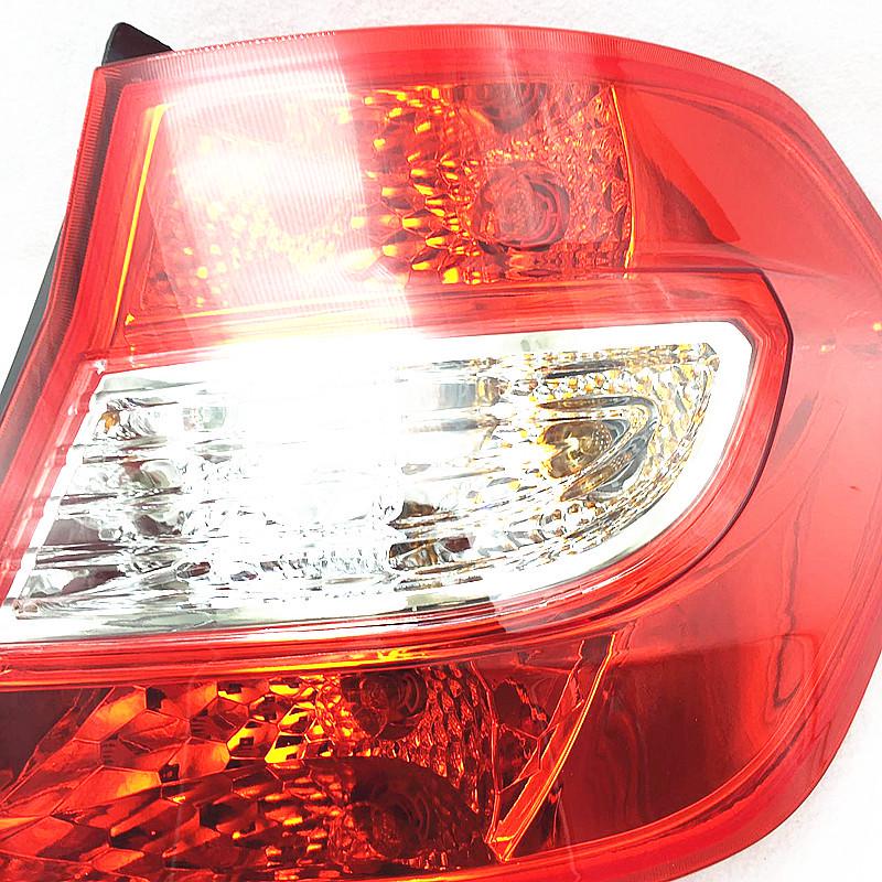 

Совместим с Zhonghua H230 Задний Стоп/Габаритный Фонарь в Сборе с Лампой Premium, Driver (Left)