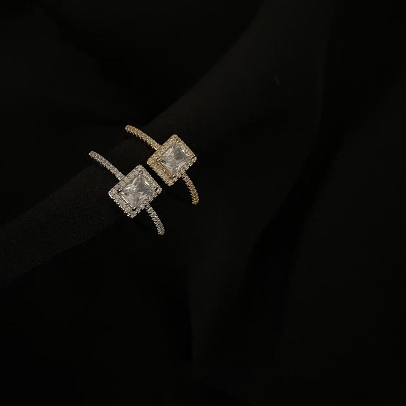 Elegant Korean-Style Rhinestone Square Ring - Retro, Adjustable, Sparkling, and Trendy Index Finger Ring for Women