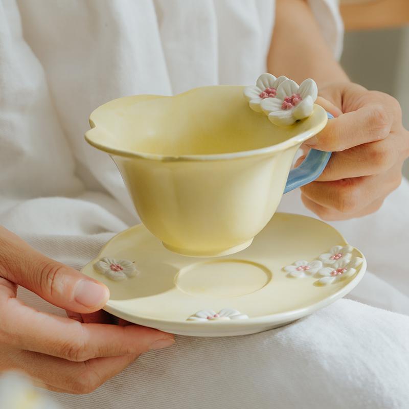Embossed Petals Ceramic Coffee Cup Saucer Home Breakfast Bread Milk Cup Modern Afternoon Tea Exquisite Tea Cup Office Mug Home