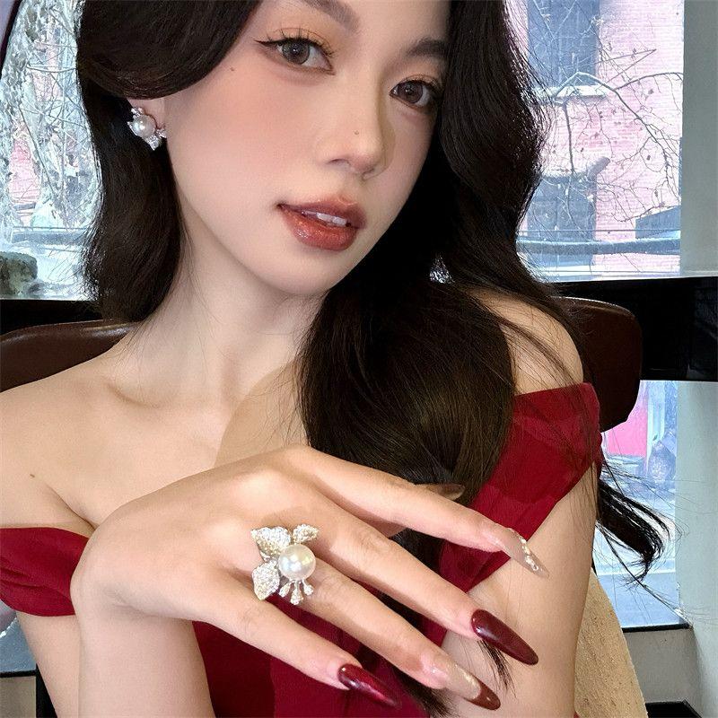 European and American Retro High-End Style Iris Flower Gemstone Elegant Petal Zircon Pearl Ring and Silver Needle Stud Earrings Set Iris Zircon Pearl Ring