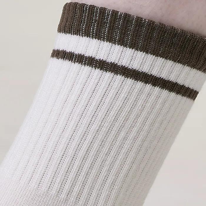 Pointed stripe ribbed quarter socks