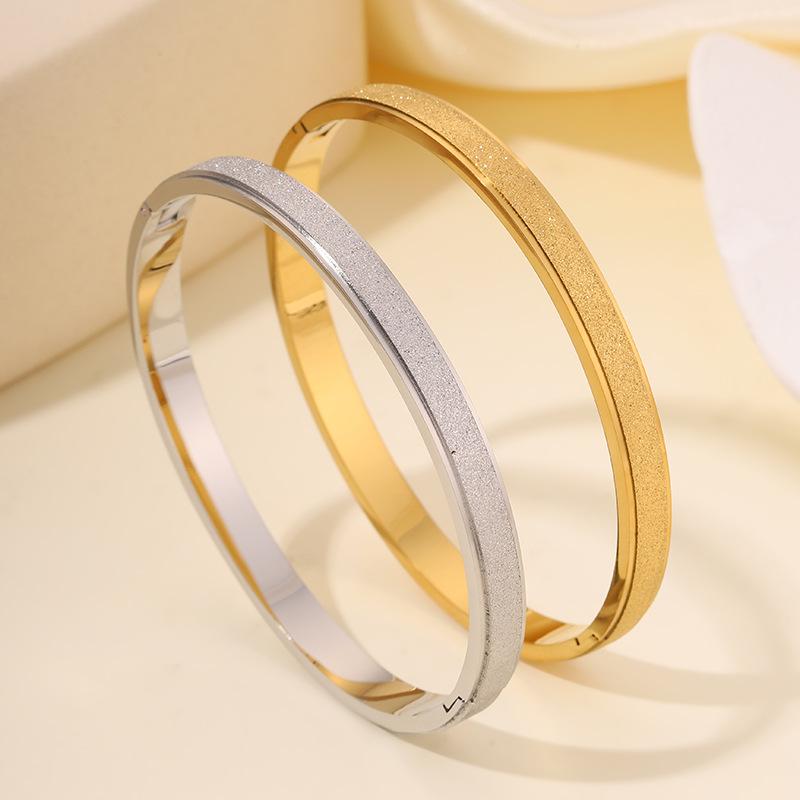 Titanium steel , Gypsy light luxury high-end women, fashion temperament niche g style