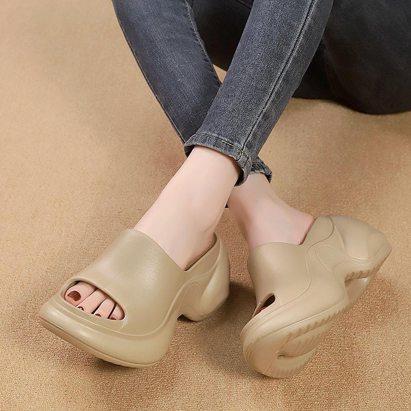 Thick-bottomed Muffin Slippers Women's Summer Wear New Simple and Versatile Beach EVA Soft Small Cool Slippers