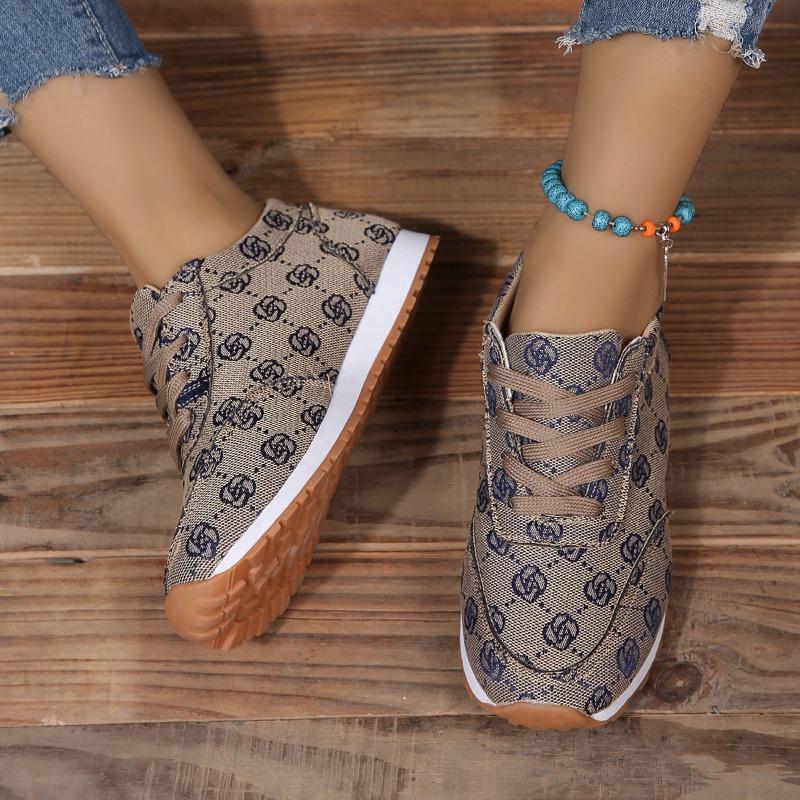 Women's Autumn and Winter New Large Size Women's Casual Sports Shoes Flower Solid Color Single Shoes