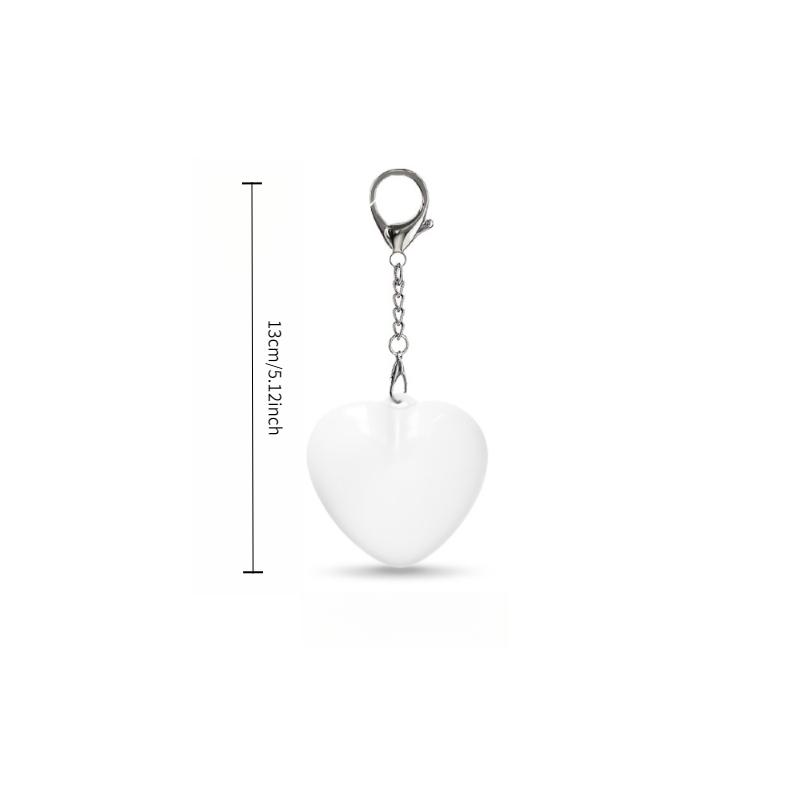 1PC Heart-shaped Mini Night Light, with a Built-in Battery, Can Be Hung On a Handbag, Keychain, or Used As a Desktop Decoration.