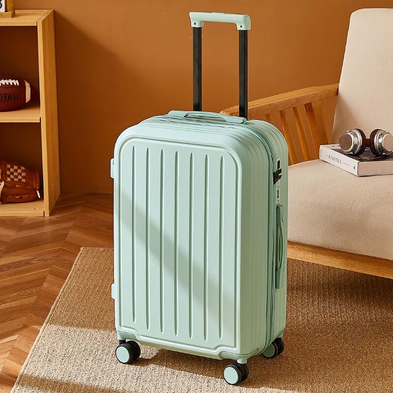 Li Shen Multi-functional Luggage with Cup Holder and Charging Port