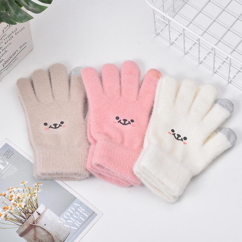 Gloves winter girl five fingers smiley face cute cartoon cold resistant plush gloves warm student