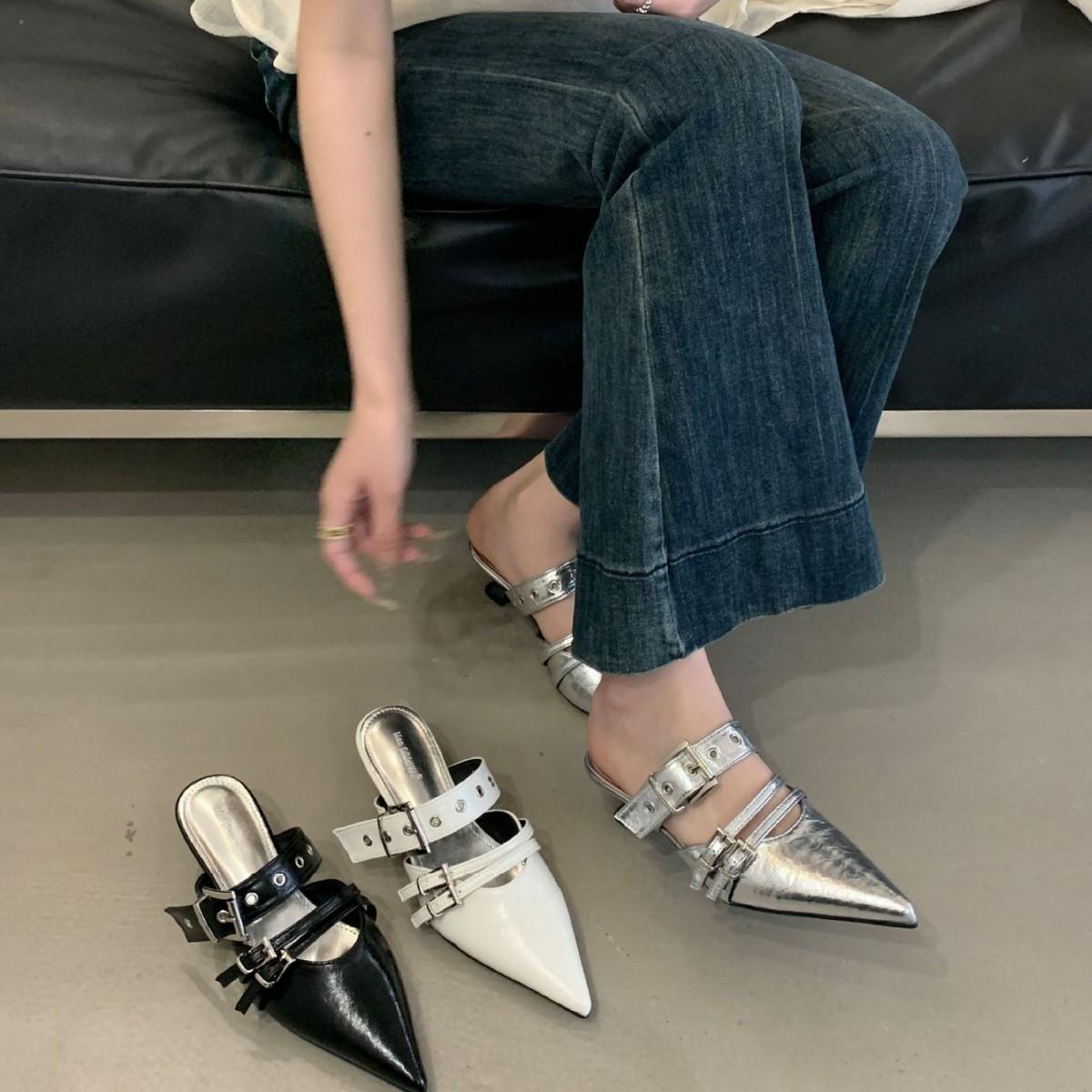 

2025 Spring and Autumn New Fashion Versatile Pointed Head Belt Buckle Thin Heel Belt Buckle Single Shoes Women s European and American Baotou 39 чорний