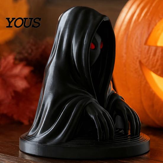 Mini 3D Printed Figures Halloween Cloaked Ghost Figurine with Red Eyes, Matte PLA Material Crafts Black Gothic Ornament for Desk Cabinet Escape