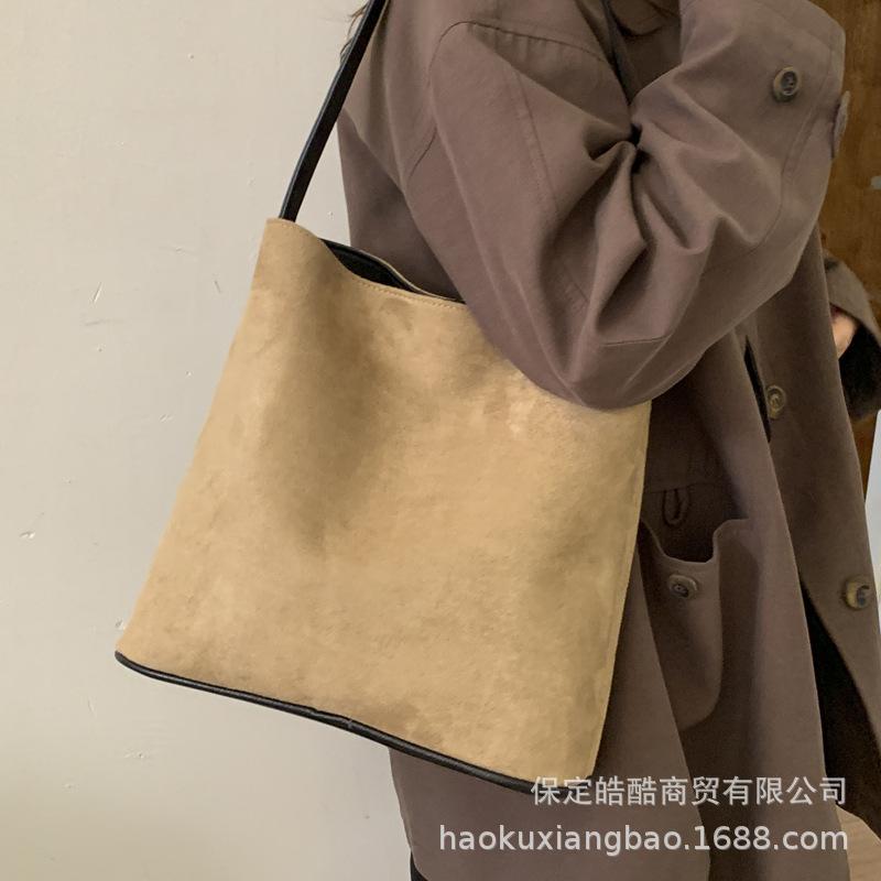 Suede bag women's 2025 new trendy autumn and winter messenger bucket bag shoulder bag large-capacity commuter tote bag