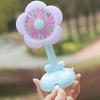 Kleiner Tischventilator mit Bürstenmotor Starker Luftstrom Geräuscharm USB Wiederaufladbar Blumenförmiger Luftkühlventilator