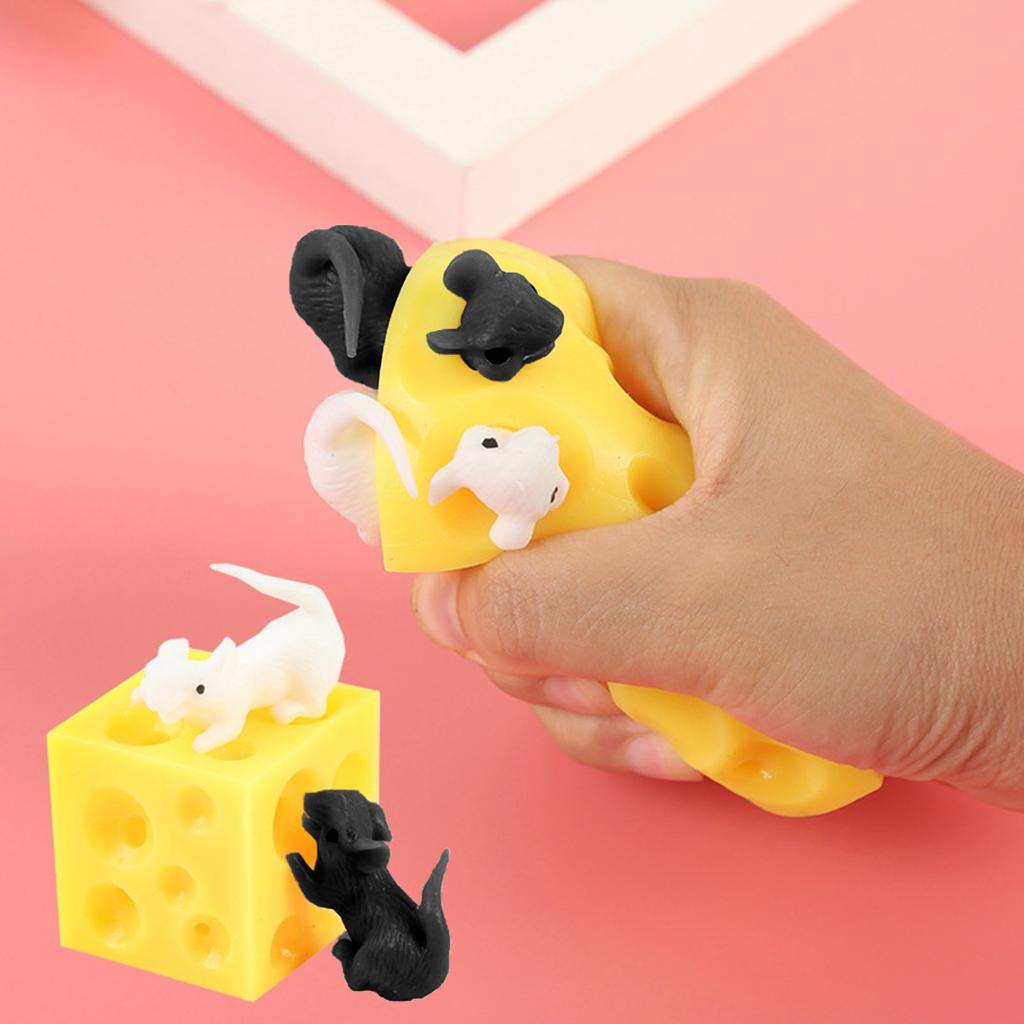 Cute Cheese Mouse Creative Tricky Scary Pinch Music Decompression Toy