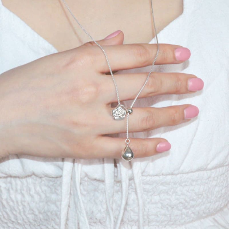 LOASI lovely rose. rose long drop necklace