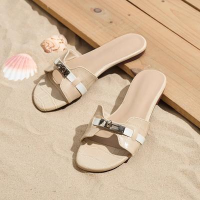 2025 New Open-toed Crocodile Pattern Patent Leather Metal Buckle Flat-bottomed Slippers for Women Wearing One-word Beach Sandals In Summer