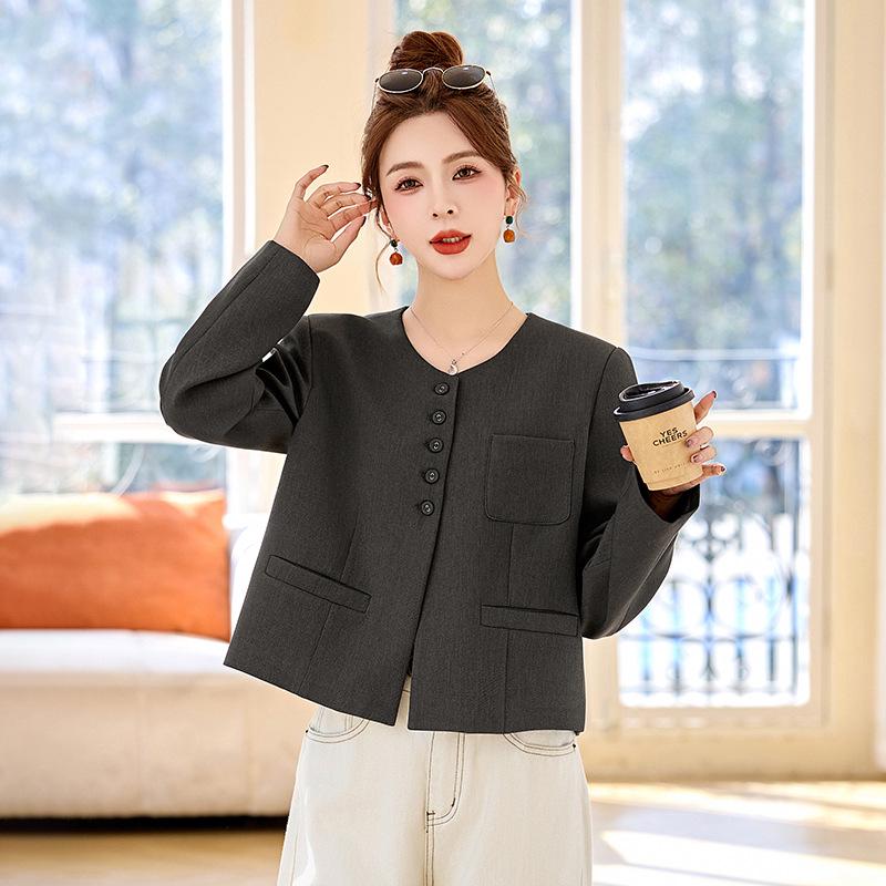 

2025 Spring Petite Women s High-End Fashion Outerwear MX892 M 90-110 jin