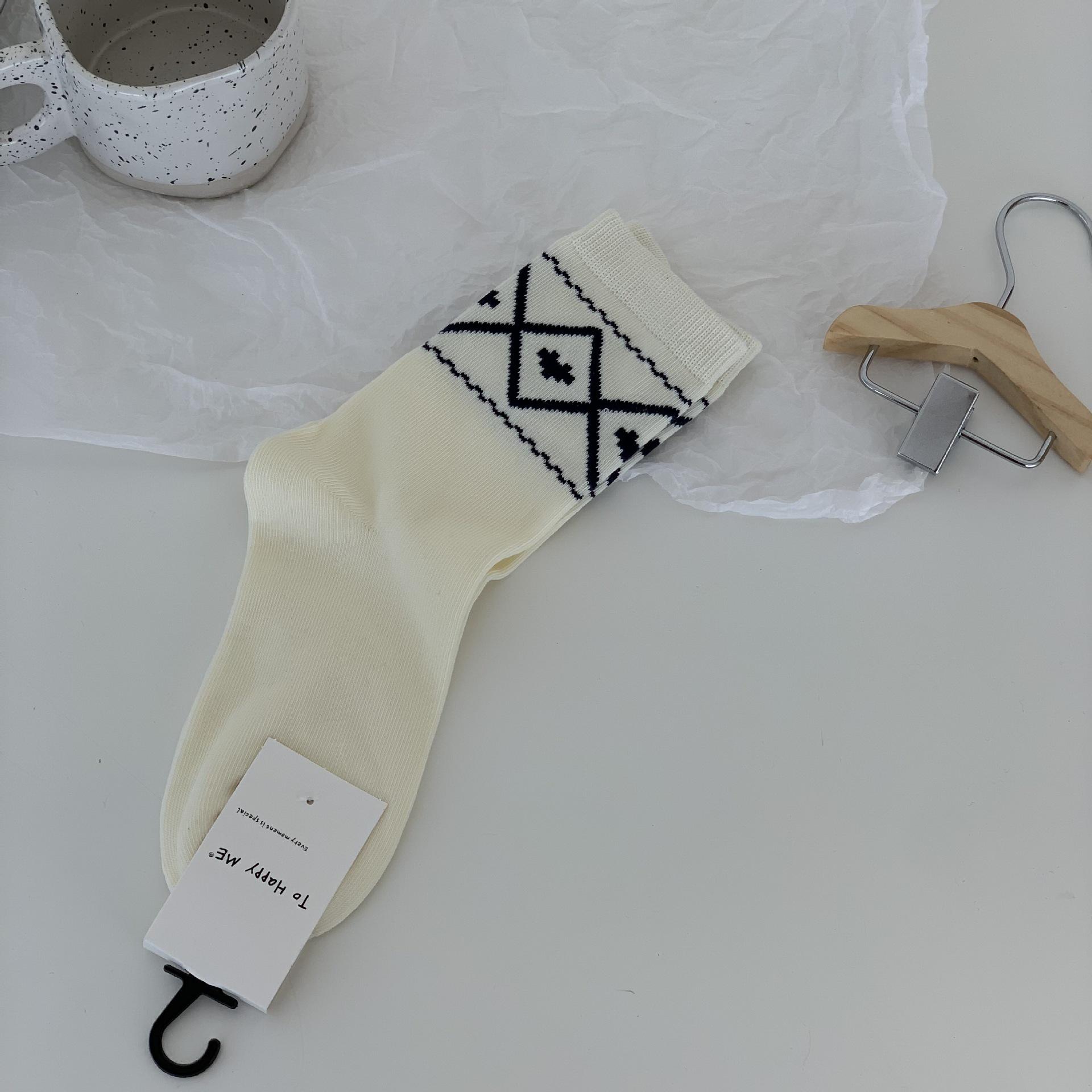 Autumn Mocha British Academy Style Mid-Calf Women s Retro Slouch Cotton Socks One Size кремовый/белый