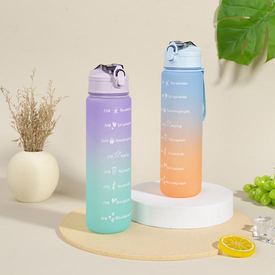 Láhev na pití 750 ml Gradient Velká kapacita Netěsnost Ins Styl Cestovní brčko design Džbán na pití Každodenní použití
