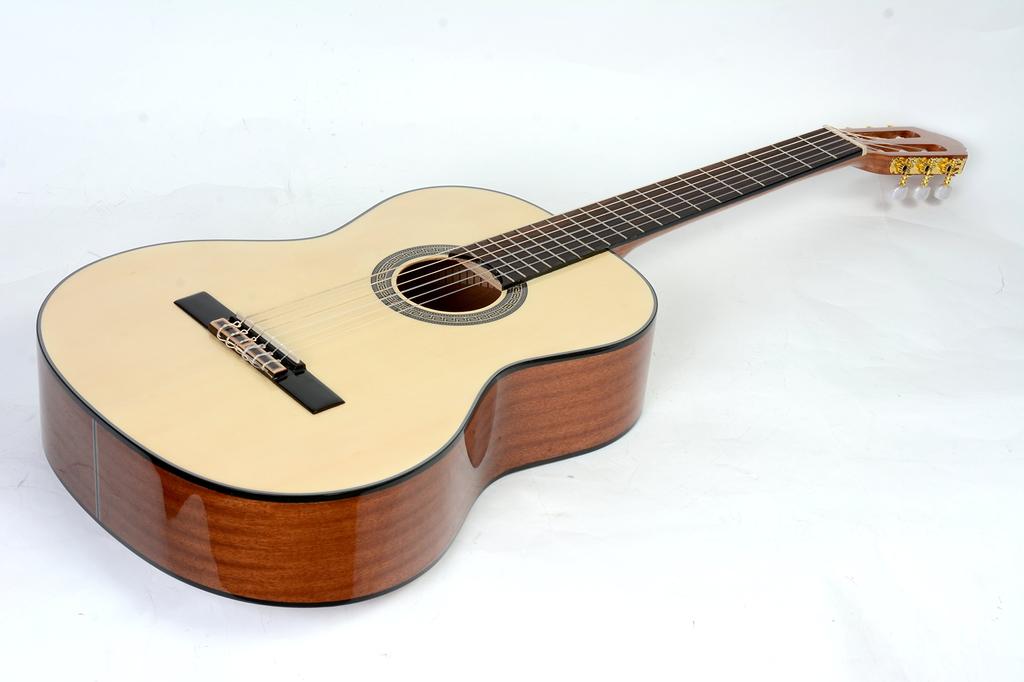 Sepia Crue Sepia Crue Konzertgitarre CG-15